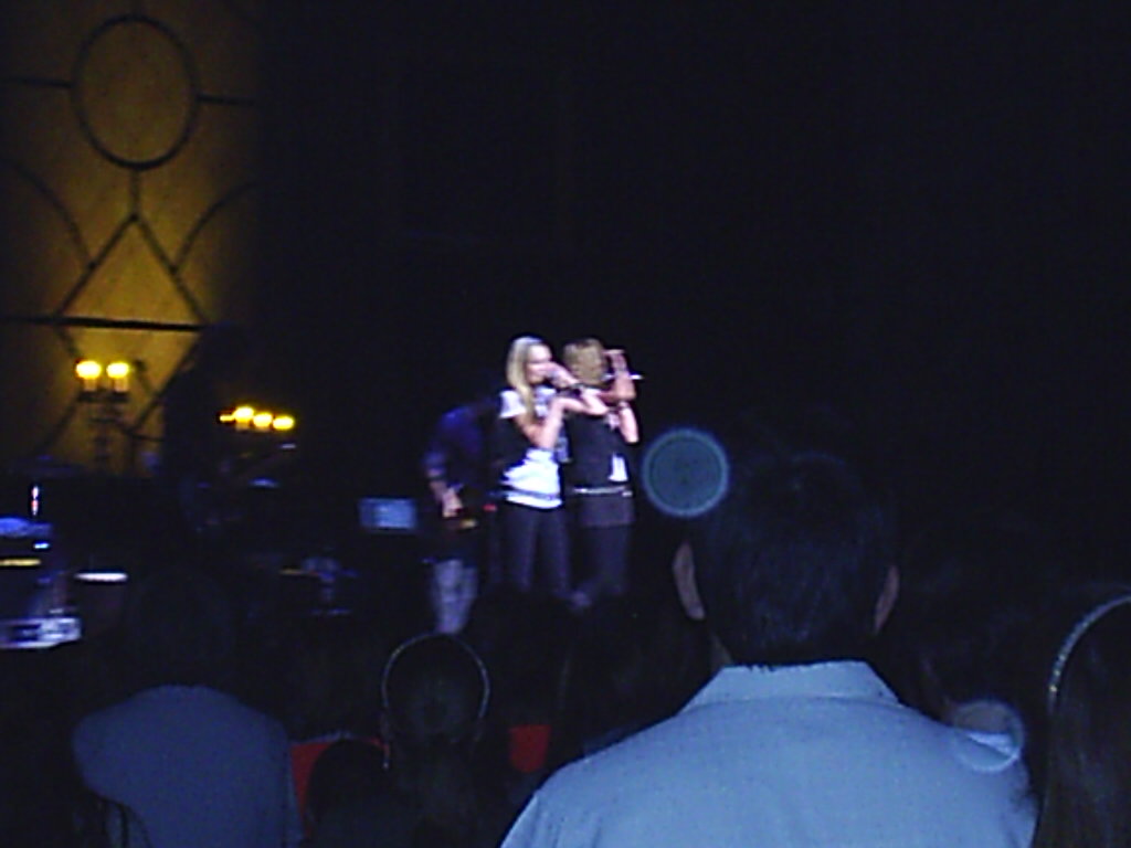 Thanks to [url=http://alyson-michalka.org/forum]Laurencia7[/url]
